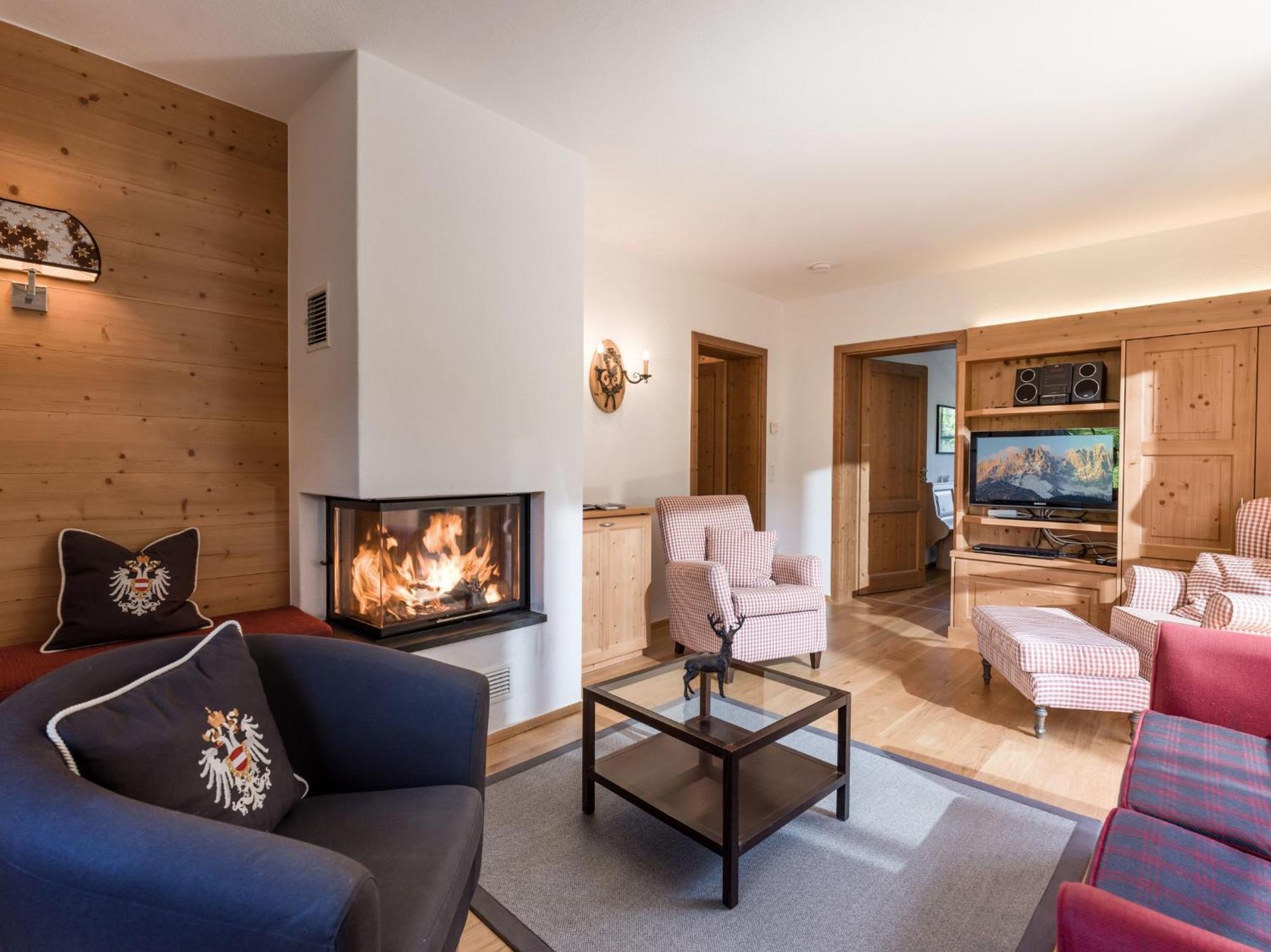 Landhaus Kitzhorn Appartement Hahnenkamm - By Nv-Appartements Kitzbuhel Exterior photo
